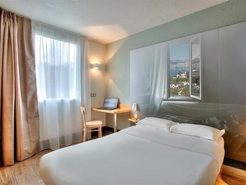B&B Hotel Antibes Sophia Antipolis Biot Bagian luar foto