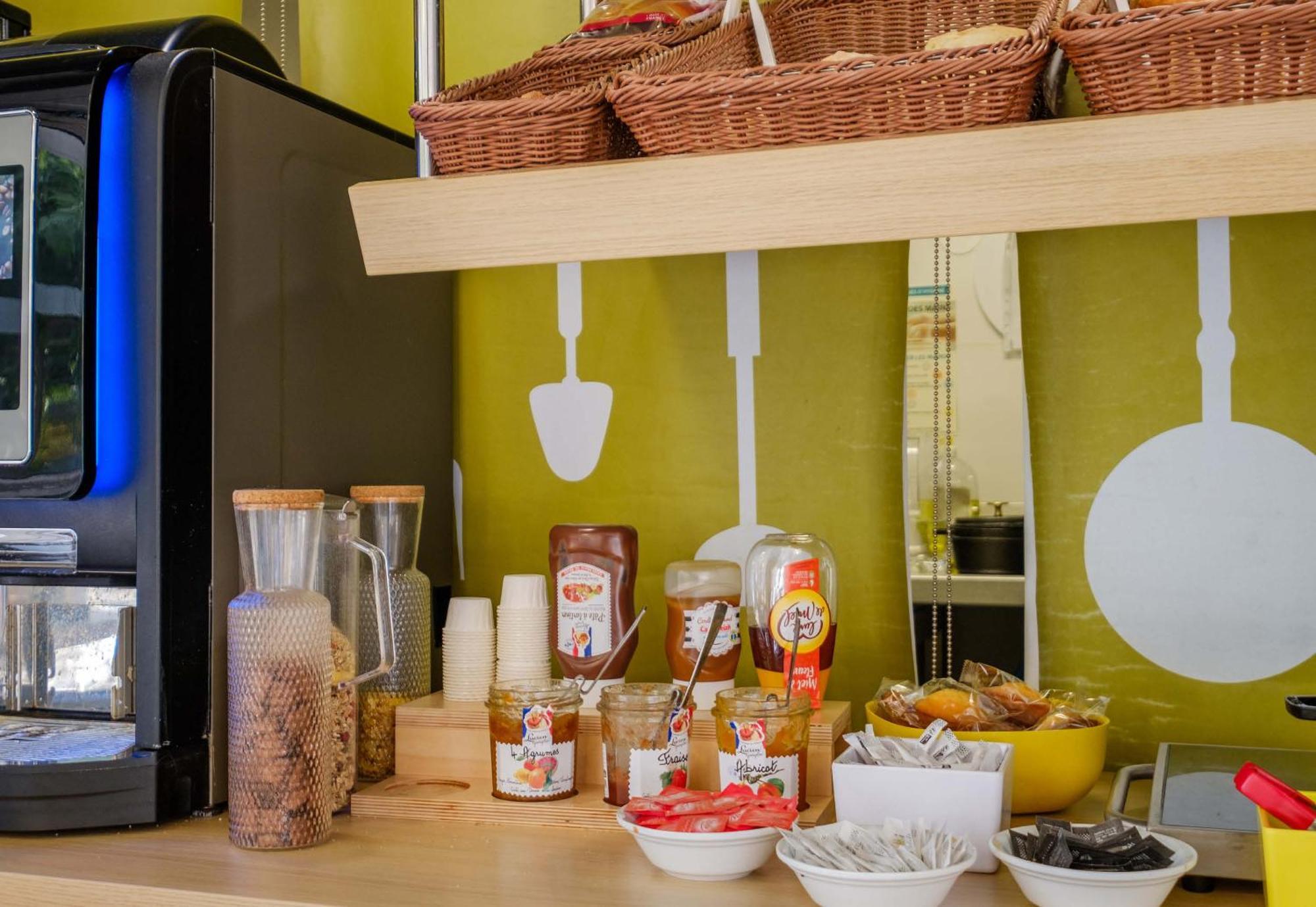 B&B Hotel Antibes Sophia Antipolis Biot Bagian luar foto