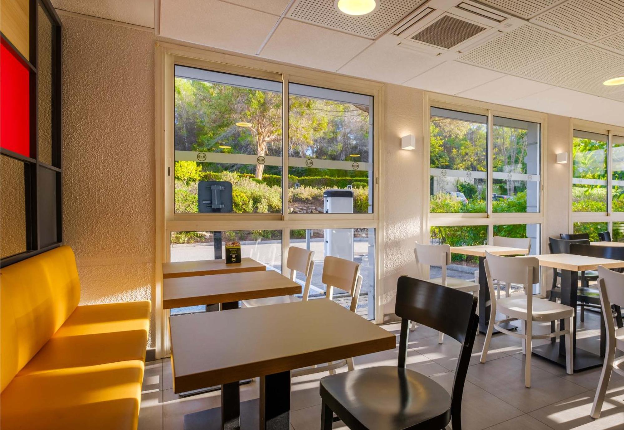 B&B Hotel Antibes Sophia Antipolis Biot Bagian luar foto